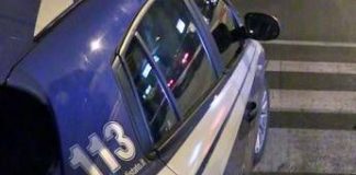 Roma, scontro tra volante della polizia e auto in fuga: tre feriti