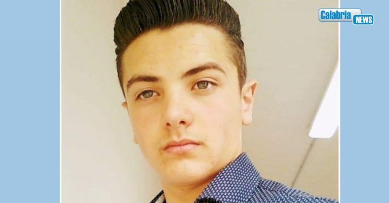Troppo gravi le ferite dopo l’incidente in moto: E’ morto il 22enne Antonio Scarfò. Lutto cittadino a Cinquefrondi