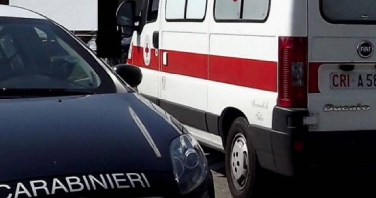 Catanzaro, 45enne trovato morto nell’auto