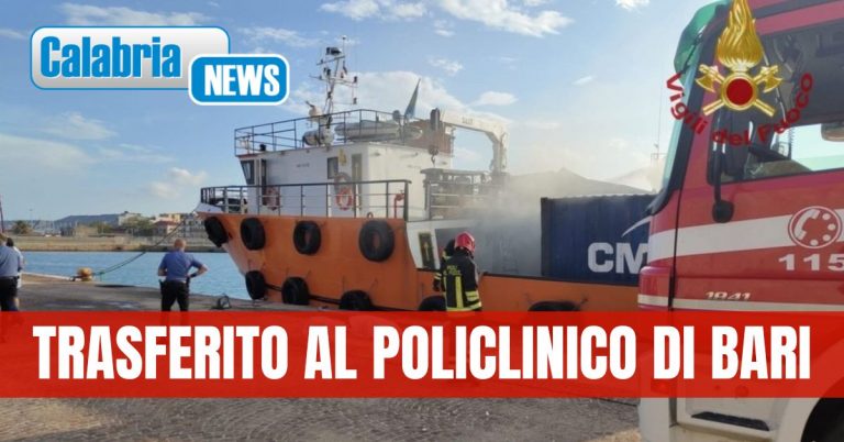 Restano gravi le condizioni del ferito investito dall’esplosione della nave nel porto di Crotone che ha fatto tre morti