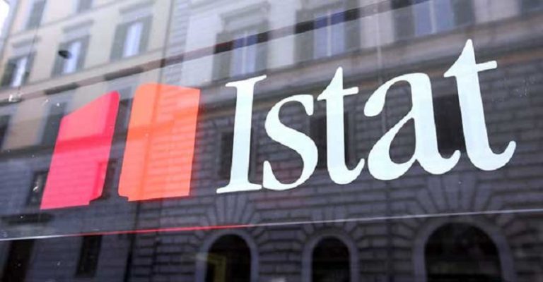 Istat, cresce divario: al Sud 1,7 anni di vita in meno. Differenze anche su istruzione, lavoro e salute
