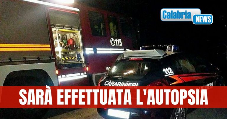 Il corpo carbonizzato di un 67enne scoperto in un garage andato a fuoco nel Vibonese: Procura apre indagine