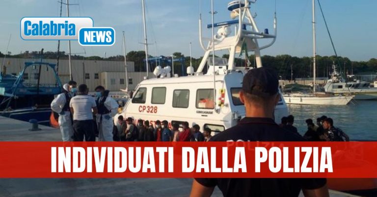 Migranti, sbarchi a Roccella Ionica: fermati 7 presunti scafisti