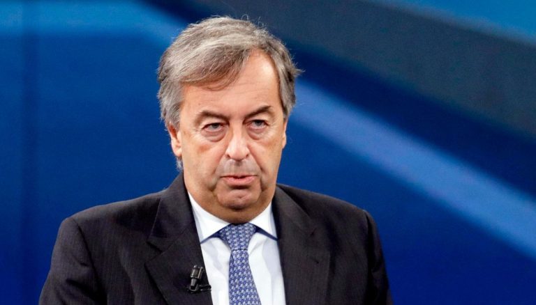 Covid, Burioni: “Trasmissione cervo-uomo non è una buona notizia”