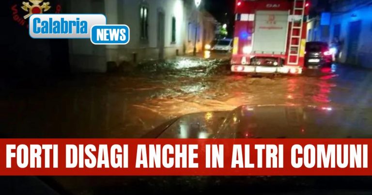 Violento nubifragio sul Catanzarese: preoccupazione per allagamenti di strade e scantinati nel quartiere Lido