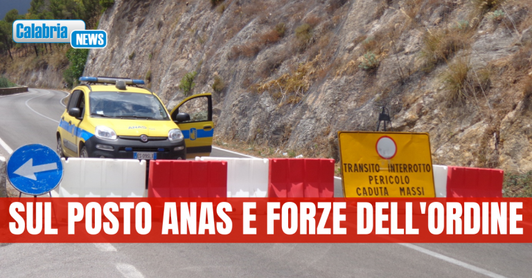 Smottamento costone roccioso: ad Acquappesa chiusa al traffico in via precauzionale la SS 18 ‘Tirrena Inferiore’