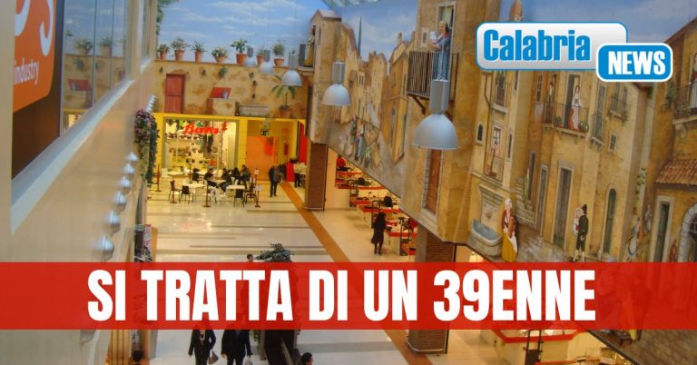 Furto al Centro Commerciale Le Fontane
