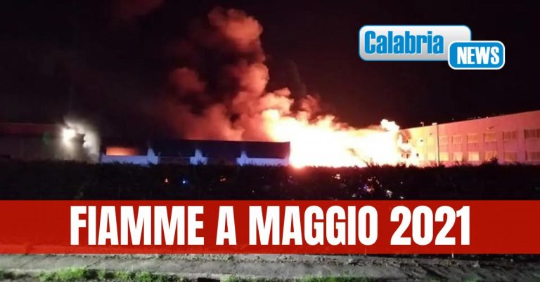 Incendio in impianto smaltimento rifiuti a Rende: indagato l’amministratore di ‘Calabria Maceri’