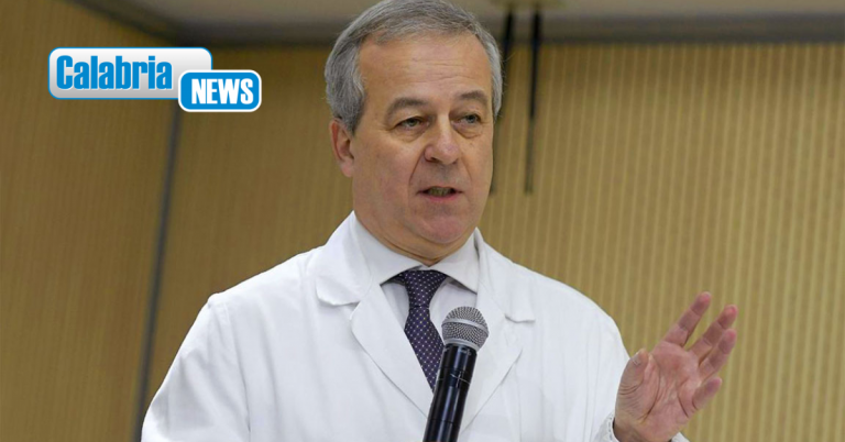 Covid Italia, Locatelli: “Pandemia superata come emergenza ma serve attenzione”