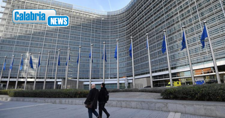 Via libera Ue alla manovra 2023 dell’Italia ma bocciate misure su Pos, pensioni e contante