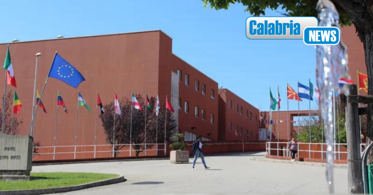 I medici cubani ingaggiati dalla Regione faranno corso “intensivo” di italiano all’Unical