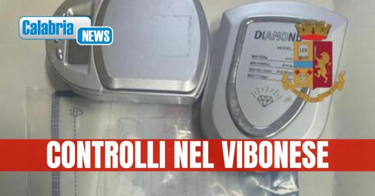 Droga: deteneva cocaina in casa, denunciato
