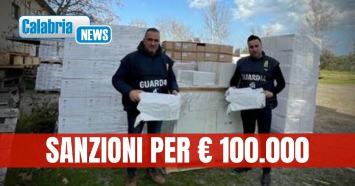 Sequestro buste di plastica GdF Cosenza