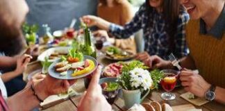 Vino, carne rossa e burro: i ‘tre no’ di Garattini a tavola