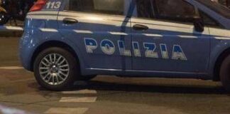 Roma, pestato e ridotto in fin di vita a Termini: in 4 portati in commissariato dalla polizia