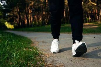 Bisogna camminare come i giapponesi, così la salute migliora