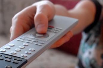 Ascolti tv, 13 luglio: ‘Temptation Island’ conquista il prime time con il 30,31% di share