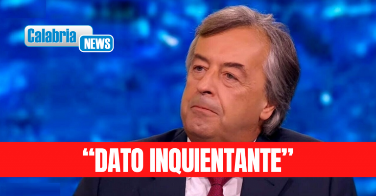 Tumori, dal 2000 boom casi nei giovani. Burioni: “Non sappiamo perché”