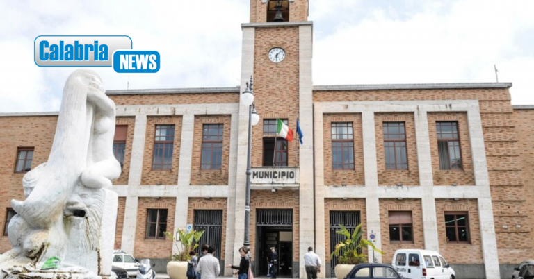 Vibo Valentia, mille domande di partecipazione per 4 posti al Comune: Data concorso rinviata