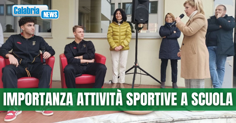 Lamezia, i calciatori del Catanzaro Borrelli e Veroli hanno incontrato gli studenti del Liceo “Galilei”