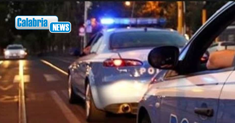 Crotone, polizia arresta giovane dopo un lungo inseguimento e speronamento della volante