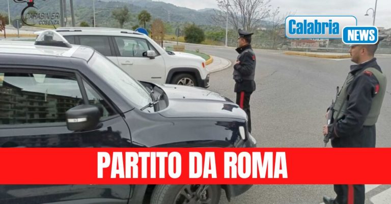 Nonostante il divieto di avvicinamento raggiunge l’ex a Corigliano Rossano: arrestato