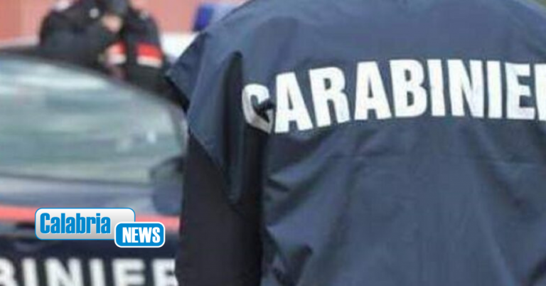 Torre Melissa, stalking sull’ex compagna: 43enne già ai domiciliari arrestato e portato in carcere