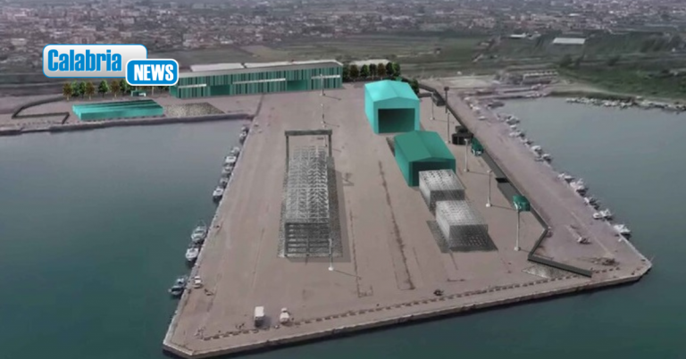 Firmata concessione insediamento ‘Baker Hughes’ nel porto di Corigliano Calabro