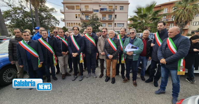 Sit-in SS 106, Falcomatà: “sindaci e comunità reclamano il diritto ad una mobilità sicura e moderna”