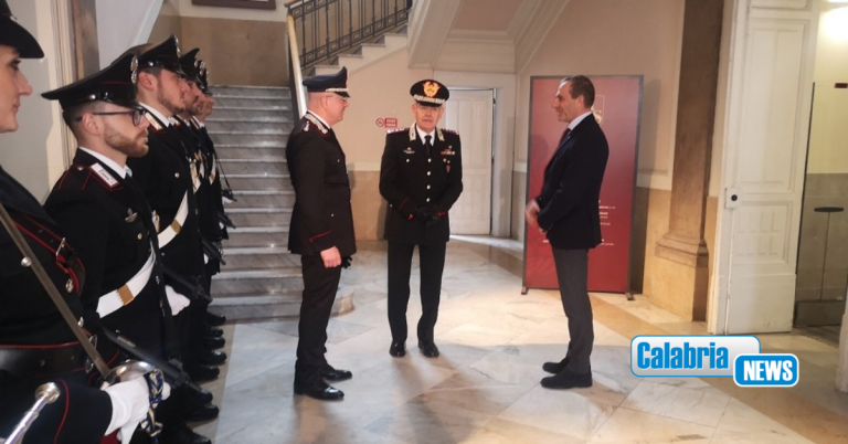 Il Generale di Corpo d’Armata dei Carabinieri Andrea Rispoli in visita in Calabria