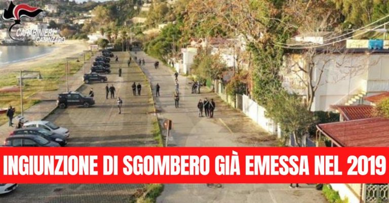 Caminia di Stalettì: ricominciati i lavori di demolizione delle costruzioni abusive
