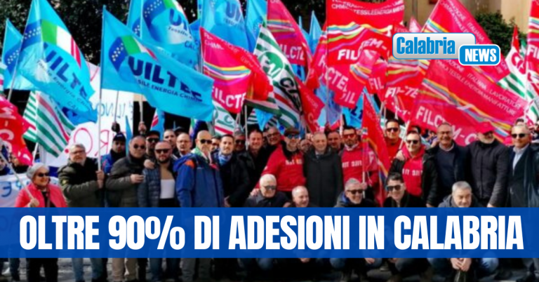 Catanzaro, manifestazione dei sindacati contro politiche industriali dell’Enel