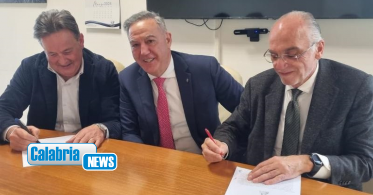 Verifiche acque balneazione e corsi d’acqua: sottoscritto protocollo tra Calabria Verde e Arpacal