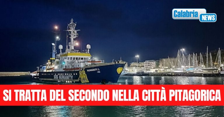 Nave Sos Humanity sottoposta a fermo amministrativo a Crotone