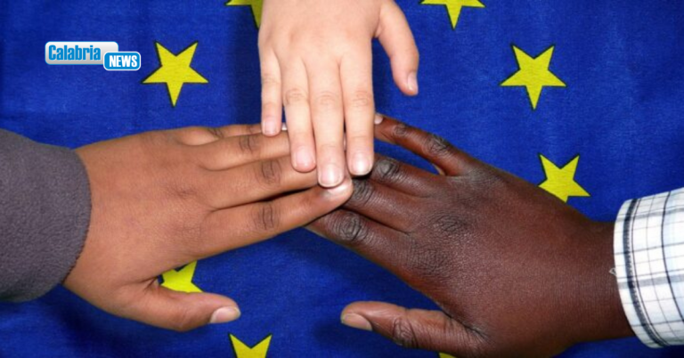 Calabria meno popolata: meno nascite, molta emigrazione e più stranieri