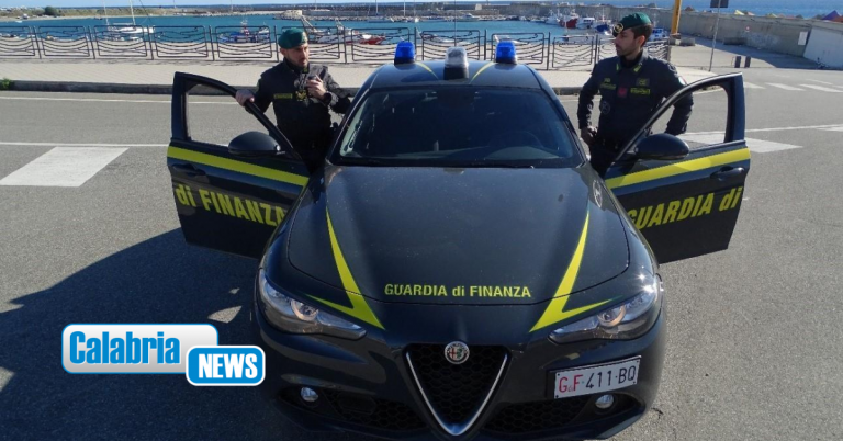 Sequestrati nel Catanzarese 11mila prodotti di bigiotteria e accessori per telefonia dannosi per salute