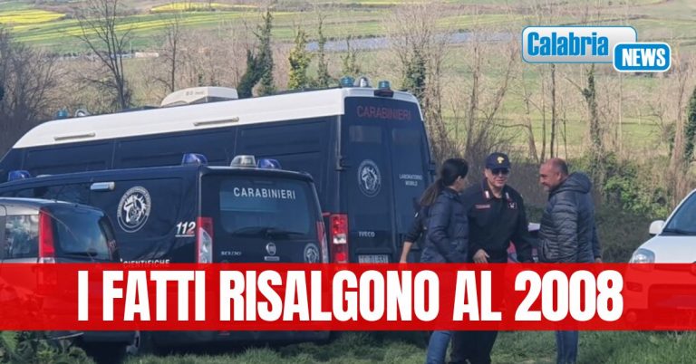 Caso di lupara bianca, scavi in un terreno nel Vibonese: si cercano resti di un cadavere