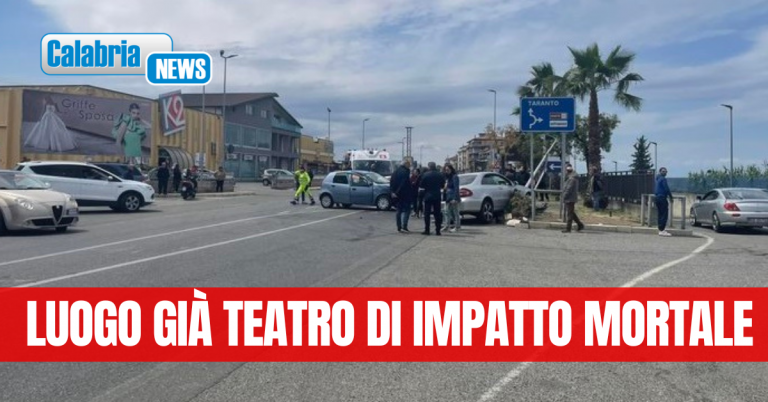 Mirto Crosia, impatto tra due automobili sulla SS106: un ferito in elisoccorso a Cosenza