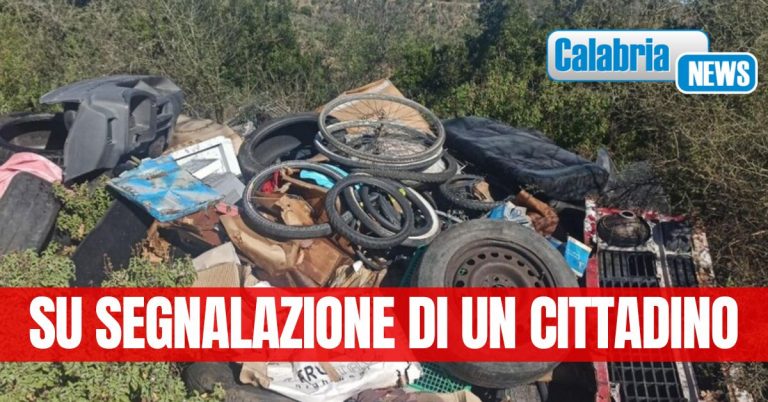 Sorpreso mentre abbandona rifiuti per strada: denunciato un 60enne