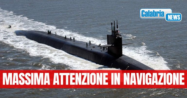 Sommergibile nelle acque dello Jonio calabrese: esercitazioni militari dal 26 al 29 Aprile