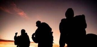 “Russia invia migranti in Europa con i tunnel segreti”, la guerra ibrida di Putin