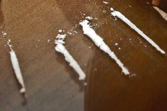 Allarme droga, 79 nuove sostanze psicoattive e ‘sballo’ regolare per 910mila giovani