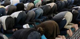 Danimarca vuole bandire la convocazione alla preghiera dei musulmani: “Sembra Islamabad”