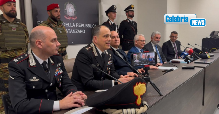 VIDEO-Droga, armi e scambio elettorale politico-mafioso: 44 arresti nella costa jonica Catanzarese