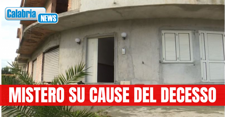 Uomo trovato morto in edificio familiari a Bovalino: disposta autopsia, proseguono indagini