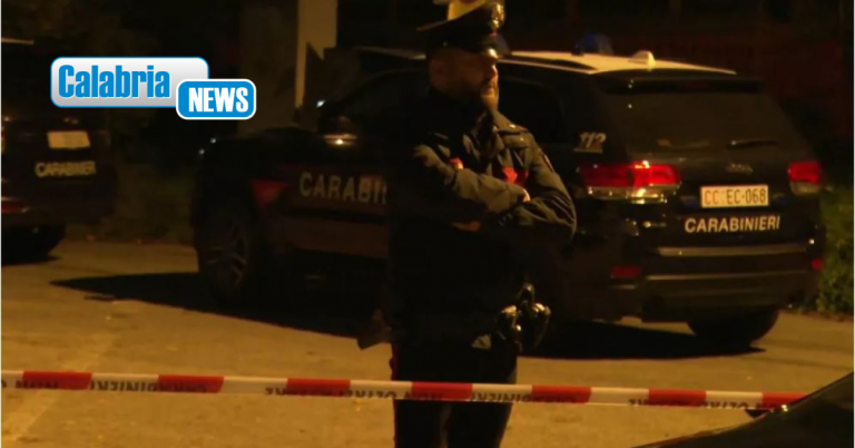 Bovalino, uomo trovato morto vicino casa: indagini serrate dei Carabinieri