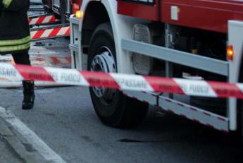 Catania, esplosione per fuga di gas: crolla palazzina di 3 piani, 6 feriti