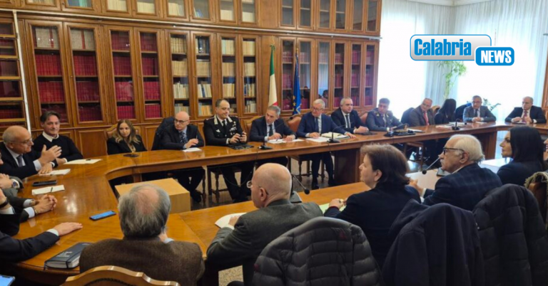 Prefettura Catanzaro: tavolo regionale per sicurezza sui luoghi di lavoro, verso patto di prevenzione