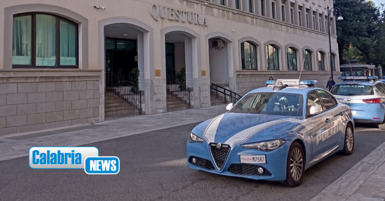 Reggio Calabria, arrestati dalla Polizia due soggetti per combustione illecita di rifiuti