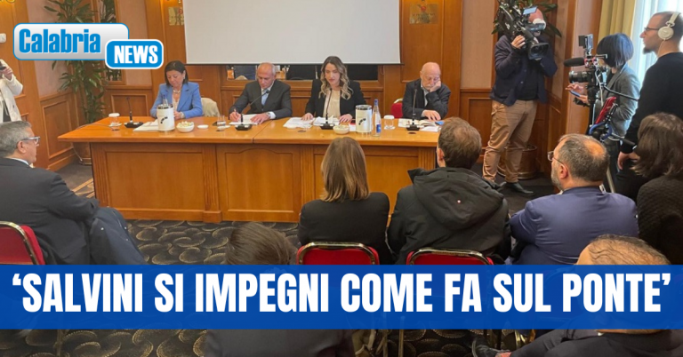Sindaci e parlamentari calabresi denunciano: ancora non stanziati fondi per l’Alta velocità SA-RC